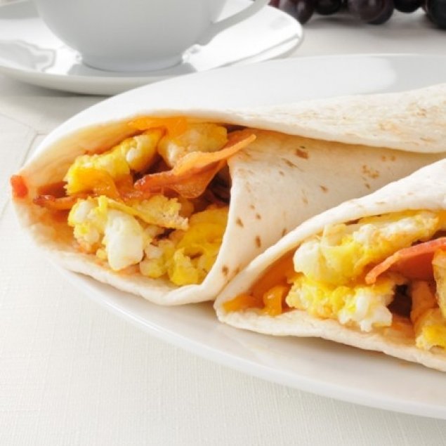 Bacon & Egg Breakfast Wrap