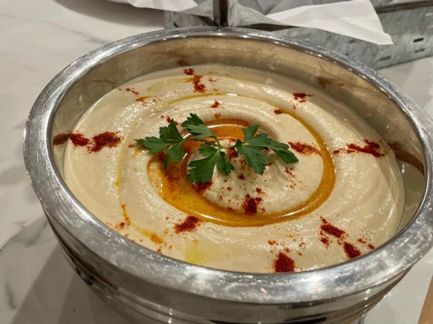 Traditional Hummus Plate 