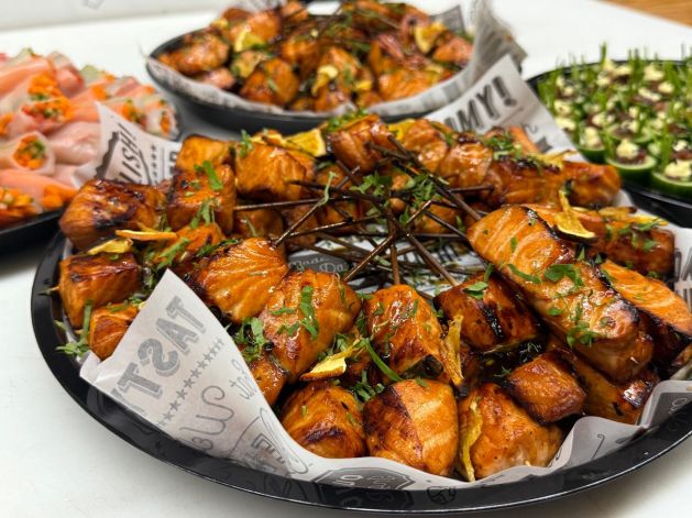 Board Meeting Buffet - Chicken, Salmon & Vegetables 