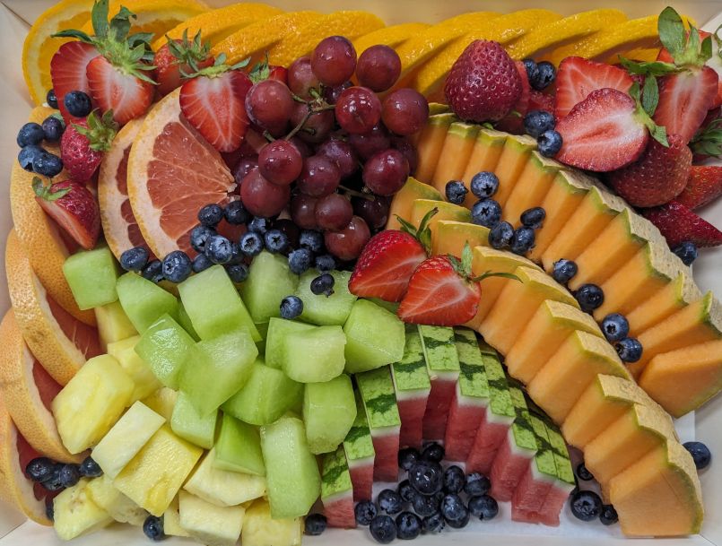 Seasonal Fruit Tray — Small — 12 ct