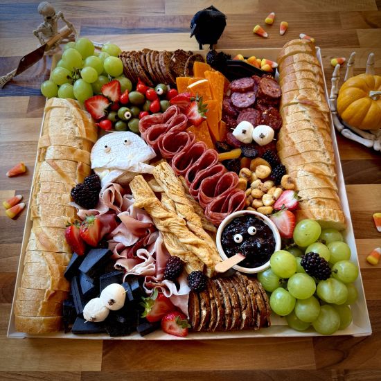 HALLOWEEN 10 PERSON BOARD