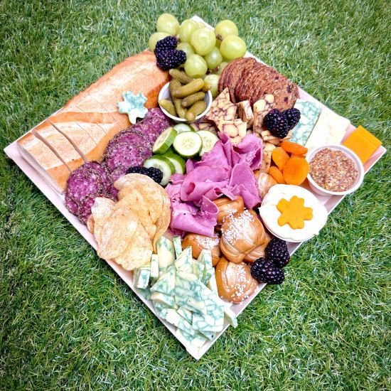 ST PATTY'S DAY 5 PERSON BOARD