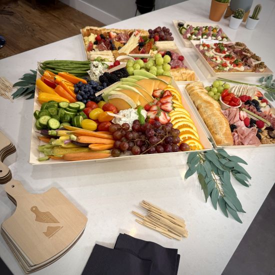 25 PERSON DROP OFF GRAZING TABLE 