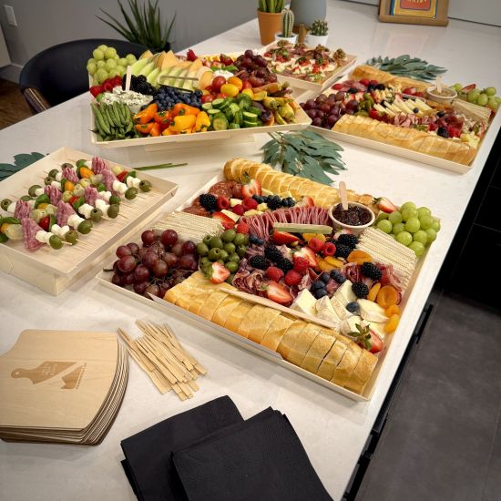 30 PERSON DROP OFF GRAZING TABLE 