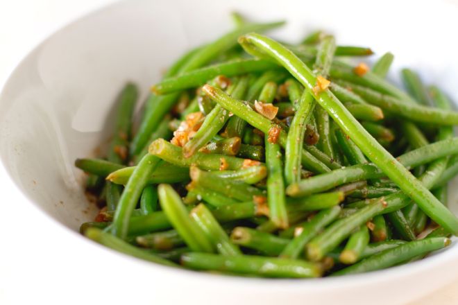 Sauteed Green Beans with Pearl Onions 