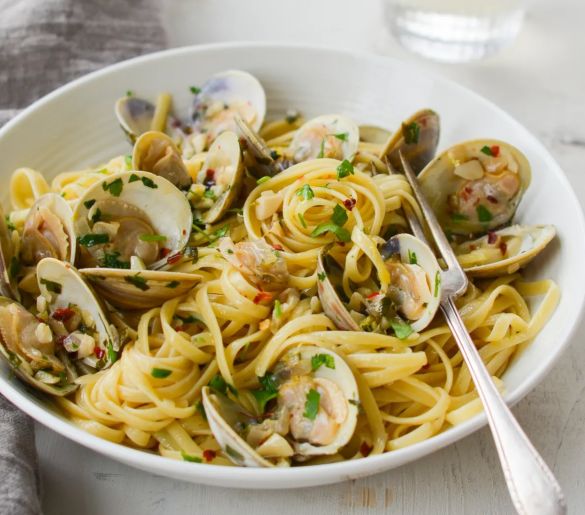 Linguini in White Clam Sauce