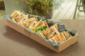 Vegetarian sandwich platter box