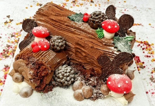 Christmas Yule Log (serves up to 10 people) (No Attribute)