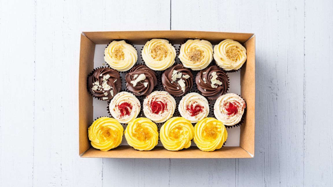 Assorted Cupcakes (16)