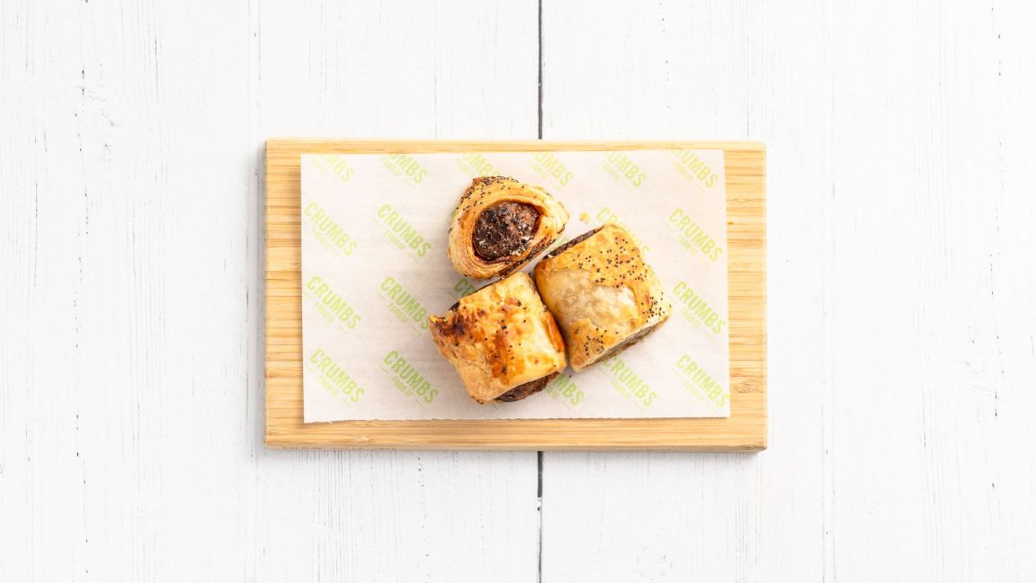 Caramelised Onion Sausage Roll (1) (H)