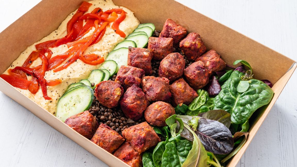 Beetroot & Falafel Salad