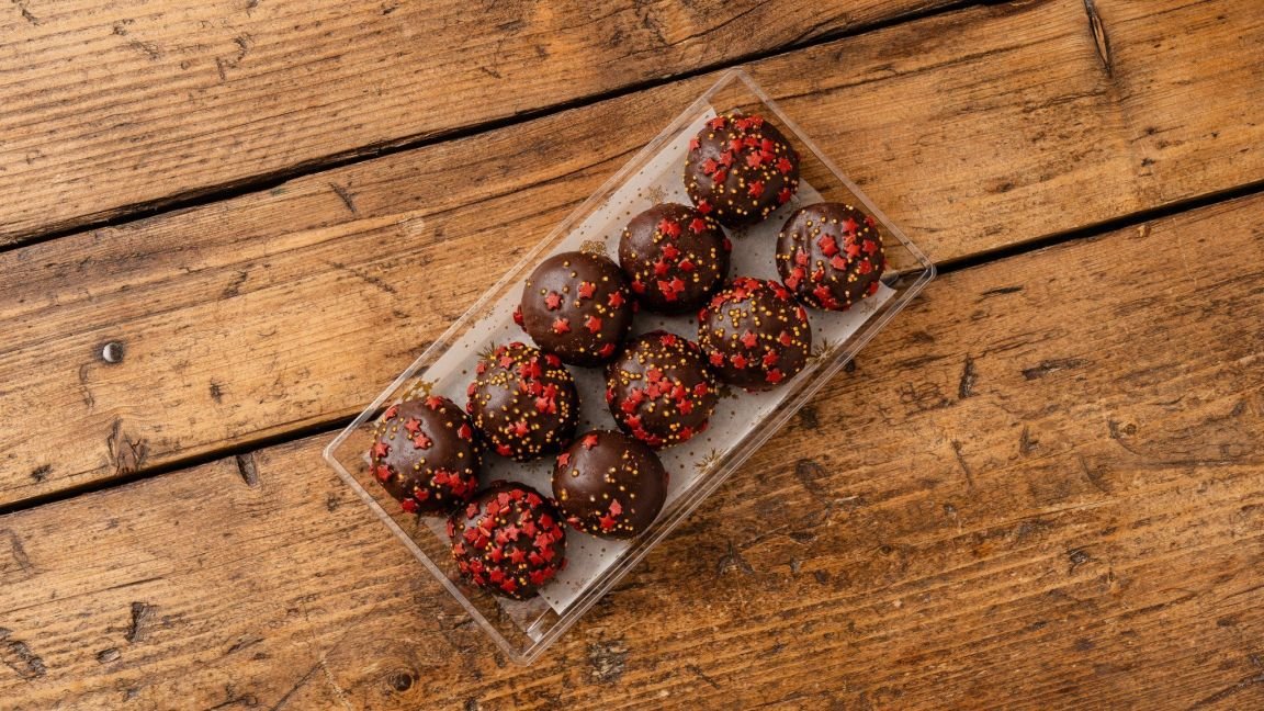 Chocolate Baubles (25)