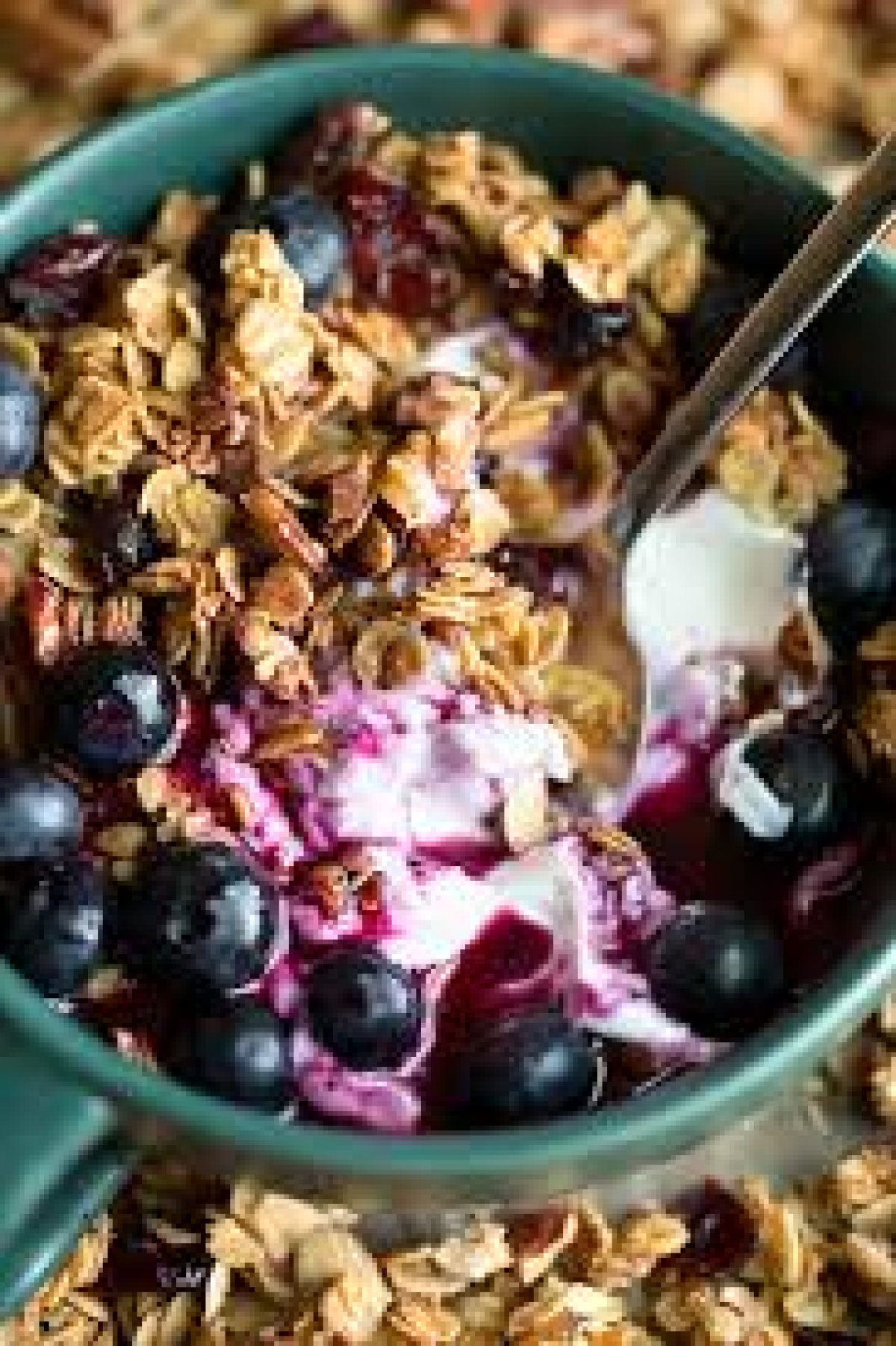 Muesli, Yoghurt & Berry Compote (cup)