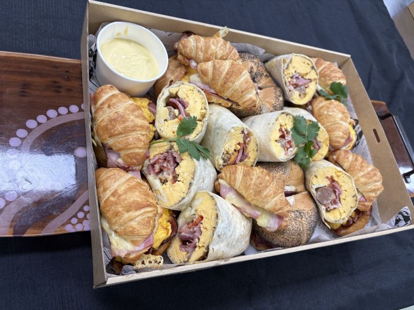 Hot Breakfast Box (Large)