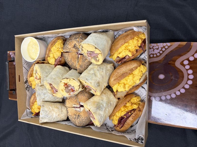Hot Breakfast Box (Medium)