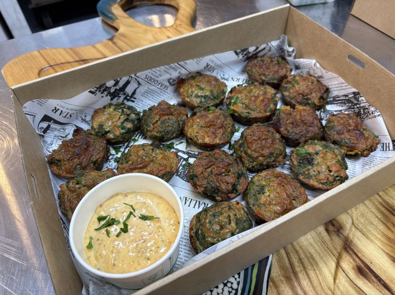 Spinach & feta Muffin with Sambal Mayo