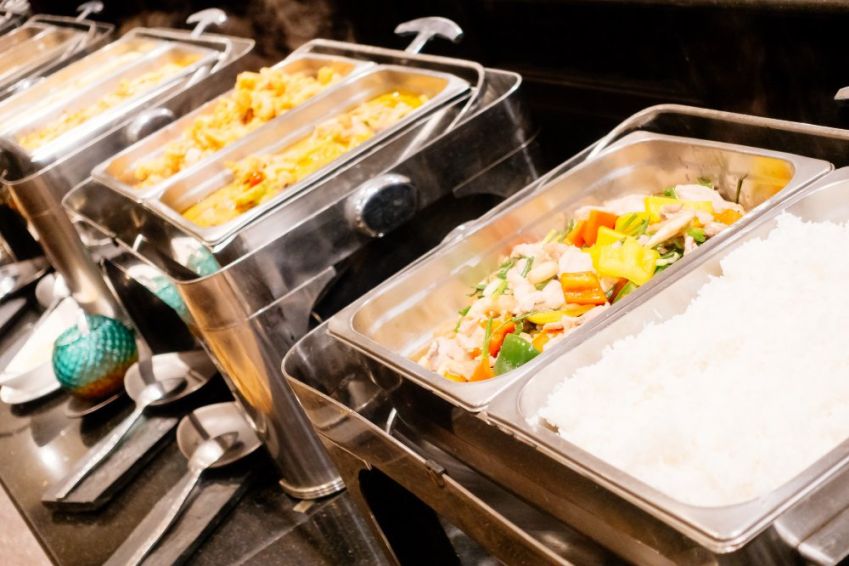 Business Lunch II (Salat + Tagesgerichte)