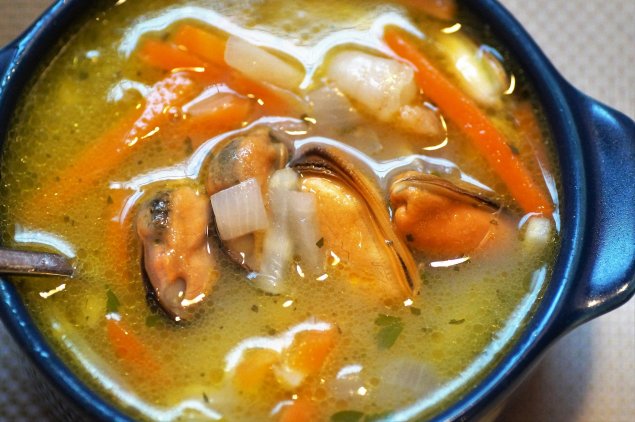 Fisch-Meeresfrüchte-Suppe