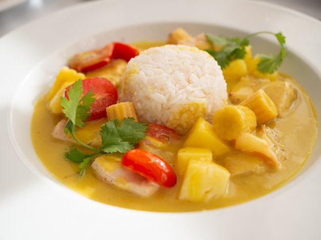 Süßkartoffel-Gemüse-Curry mit Reis