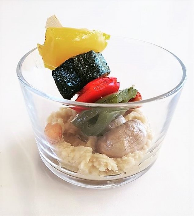 Antipasti-Grillgemüse-Spieß mit Dip