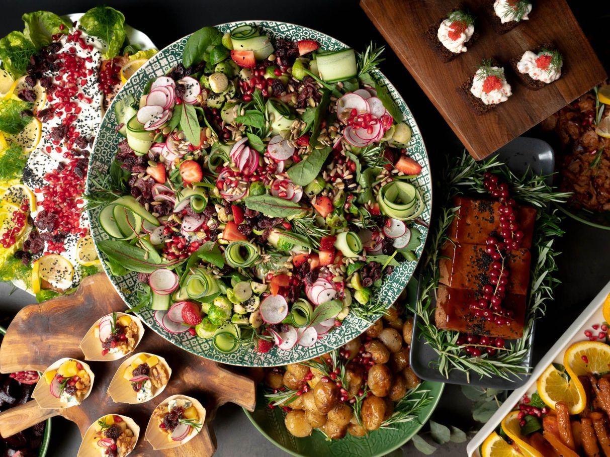 Festive Winter Table II 