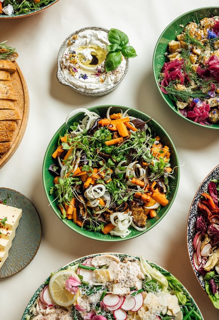 Fygë Spring Salad Table