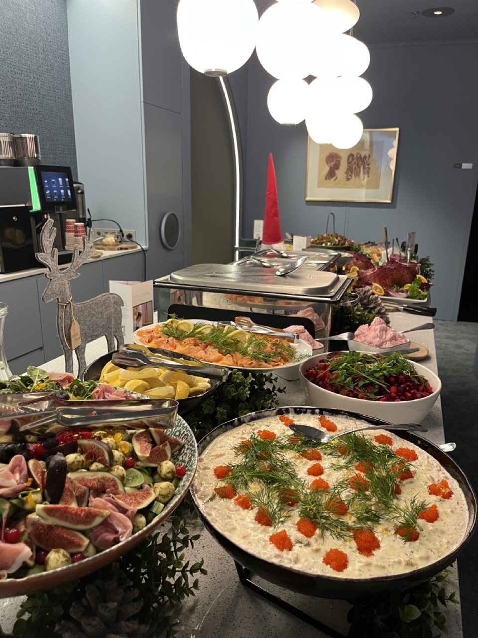 Traditional Christmas Table