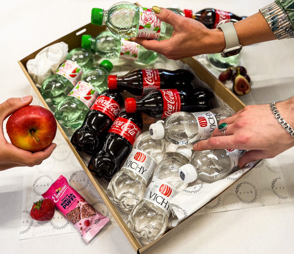 Refreshment Box – €3.20/person (12 drinks)