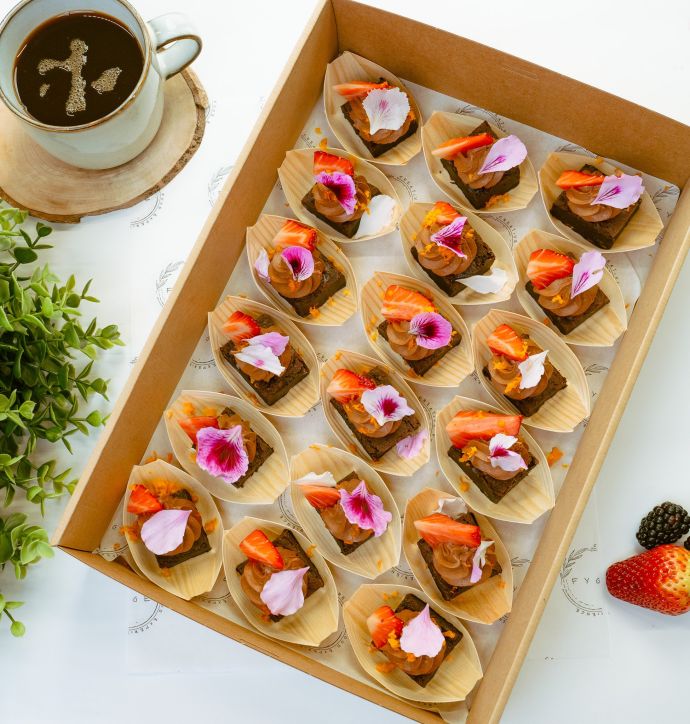  Valrhona Dark Chocolate Vegan Mudcake Bite