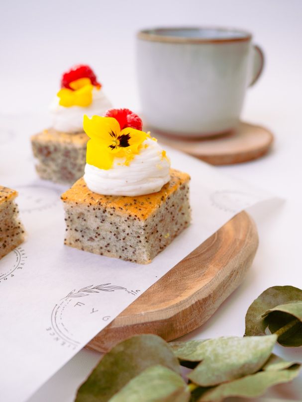 Blue Poppy Seed and Citrus Cake Bite