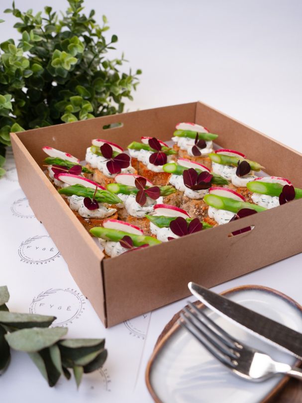 Ricotta&ndash;Chervil Mousse on Rustic Crostini, Spring Asparagus, Radish and Garden Sprouts 