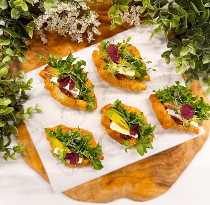 Fig & Brie Mini Croissant 