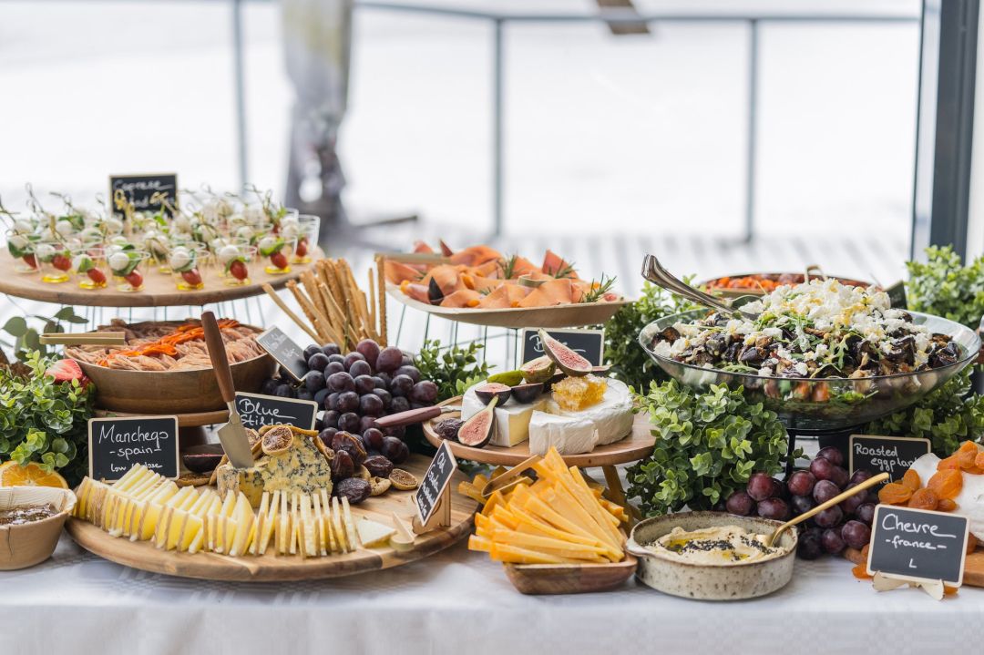 Signature Fyg&euml; Table Setup & Food Artist 