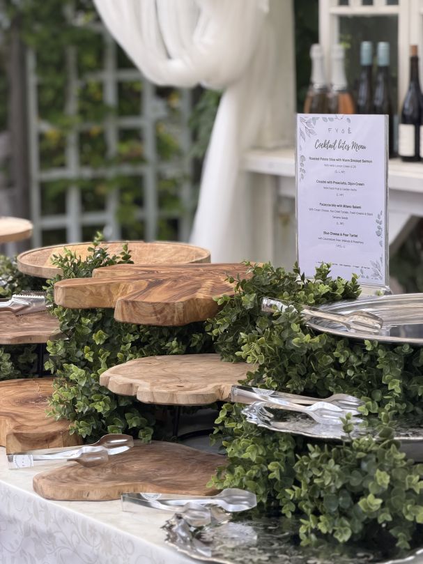 Signature Fyg&euml; Table Setup & Food Artist 