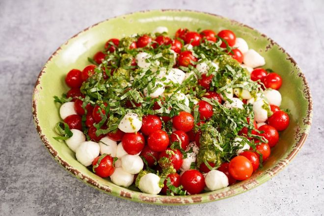 Caprese, serves 10-12