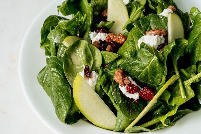 Baby Spinach & Goat Cheese, serves 10-12