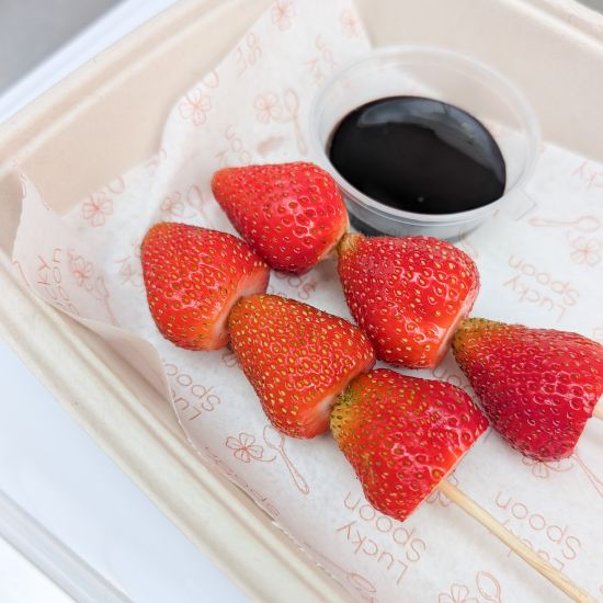 Strawberry Skewers with Chocolate Sauce