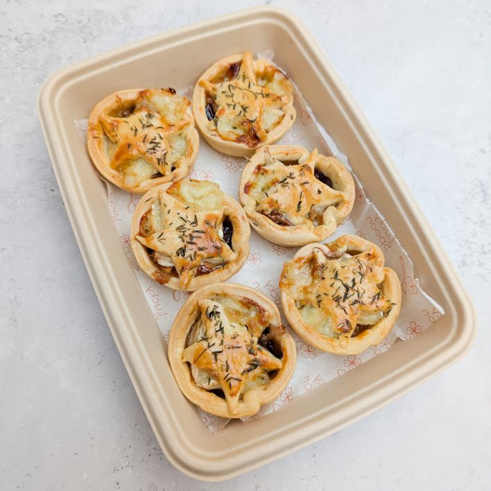 Brie & Cranberry Mini Tart