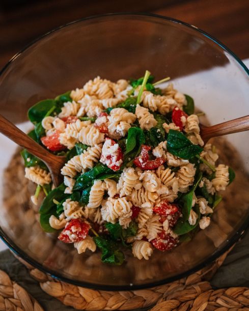 Spinach & Pasta Florentine Salad by the Bowl