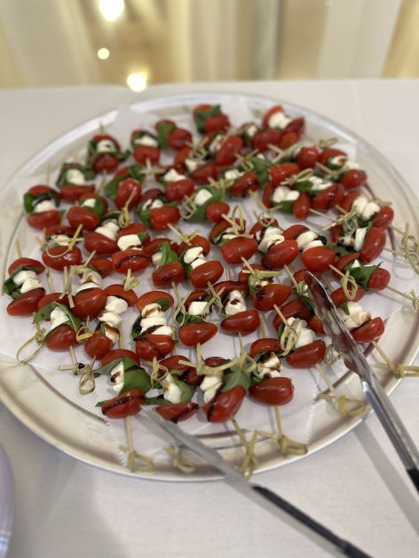 Caprese Skewers (per-dozen)