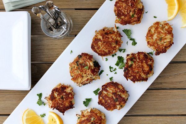 Maryland Crab Cakes with Cajun Mayo (Dozen)