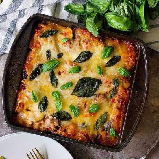 Vegetarian Lasagna Zucchini, Summer Squash, Carrots, and Onions (1/4 tin)