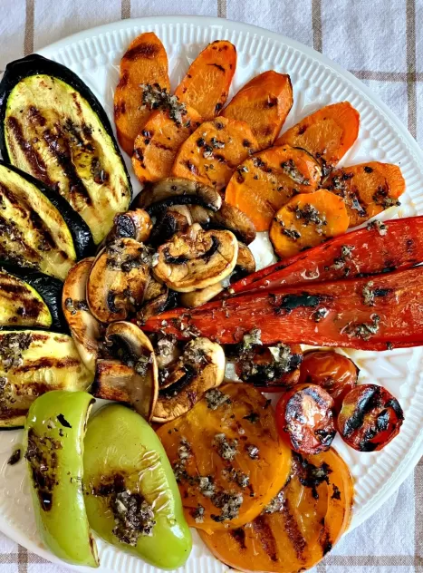 Grilled Vegetables (Eggplant, Zucchini, Peppers, Carrots, Mushrooms, and Fennel) (Quart)