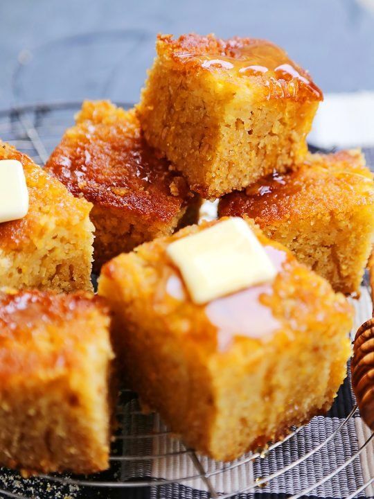 Corn Bread with Honey (1/4 Tin)