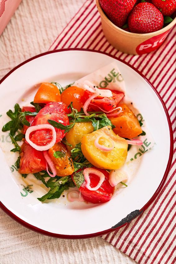 Isle of Wight tomatoes, pickled shallots and sherry vinegar dressing