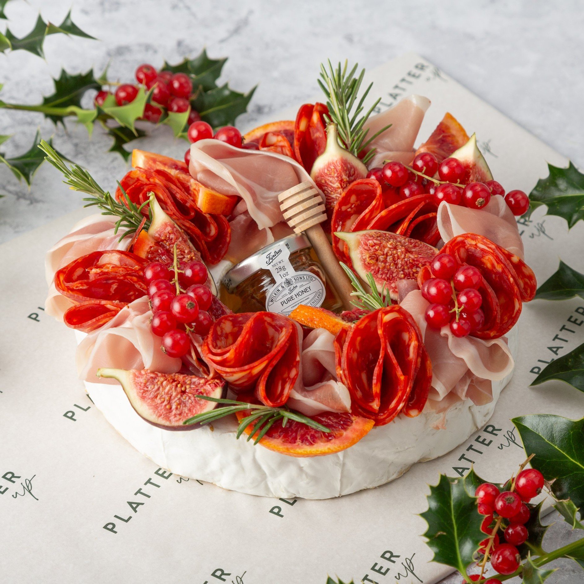Christmas Brie Wreath - Feeds 12
