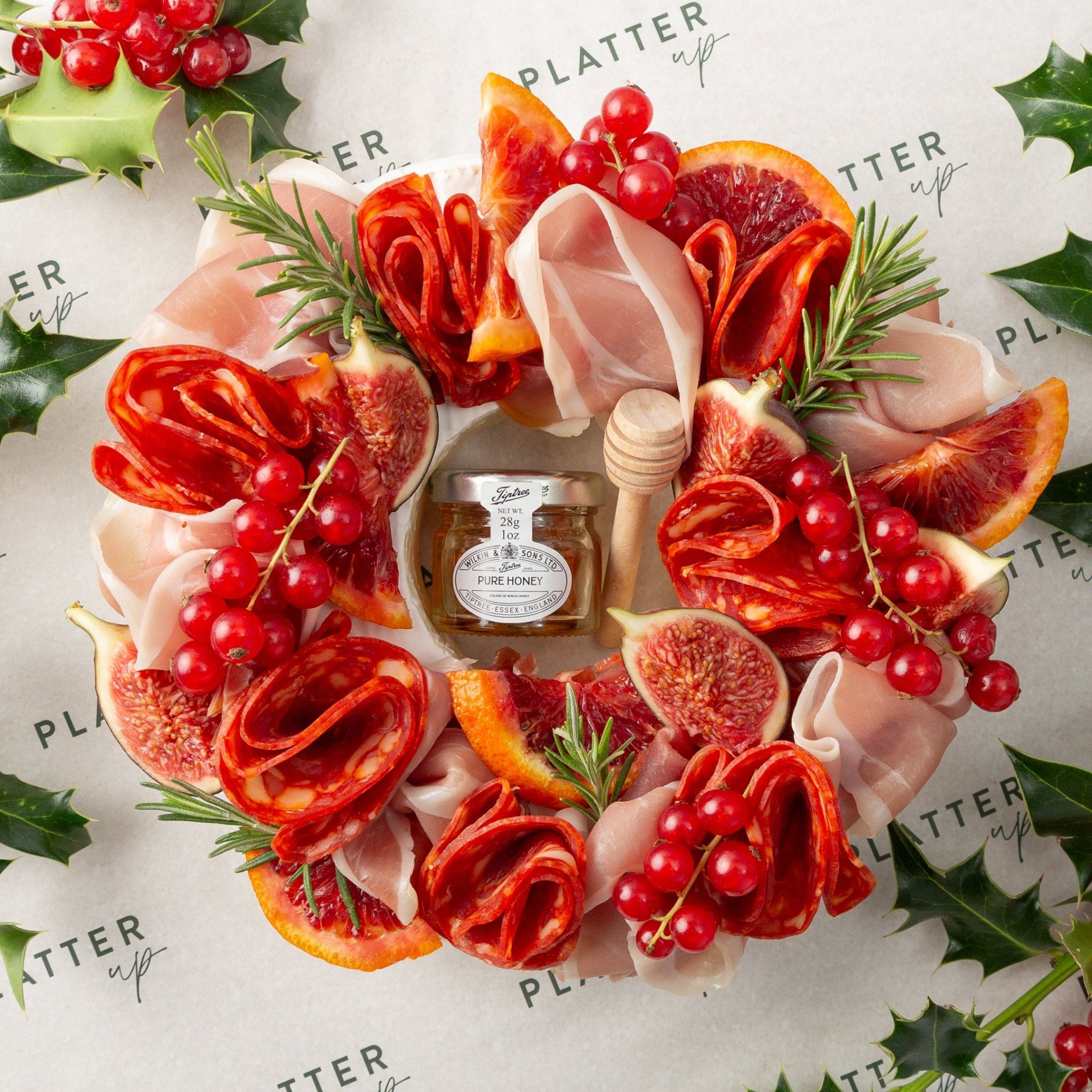 Christmas Brie Wreath - Feeds 12