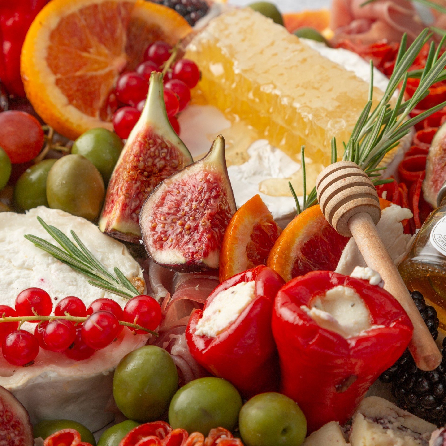1 Metre Christmas Grazing Table - Feeds 30