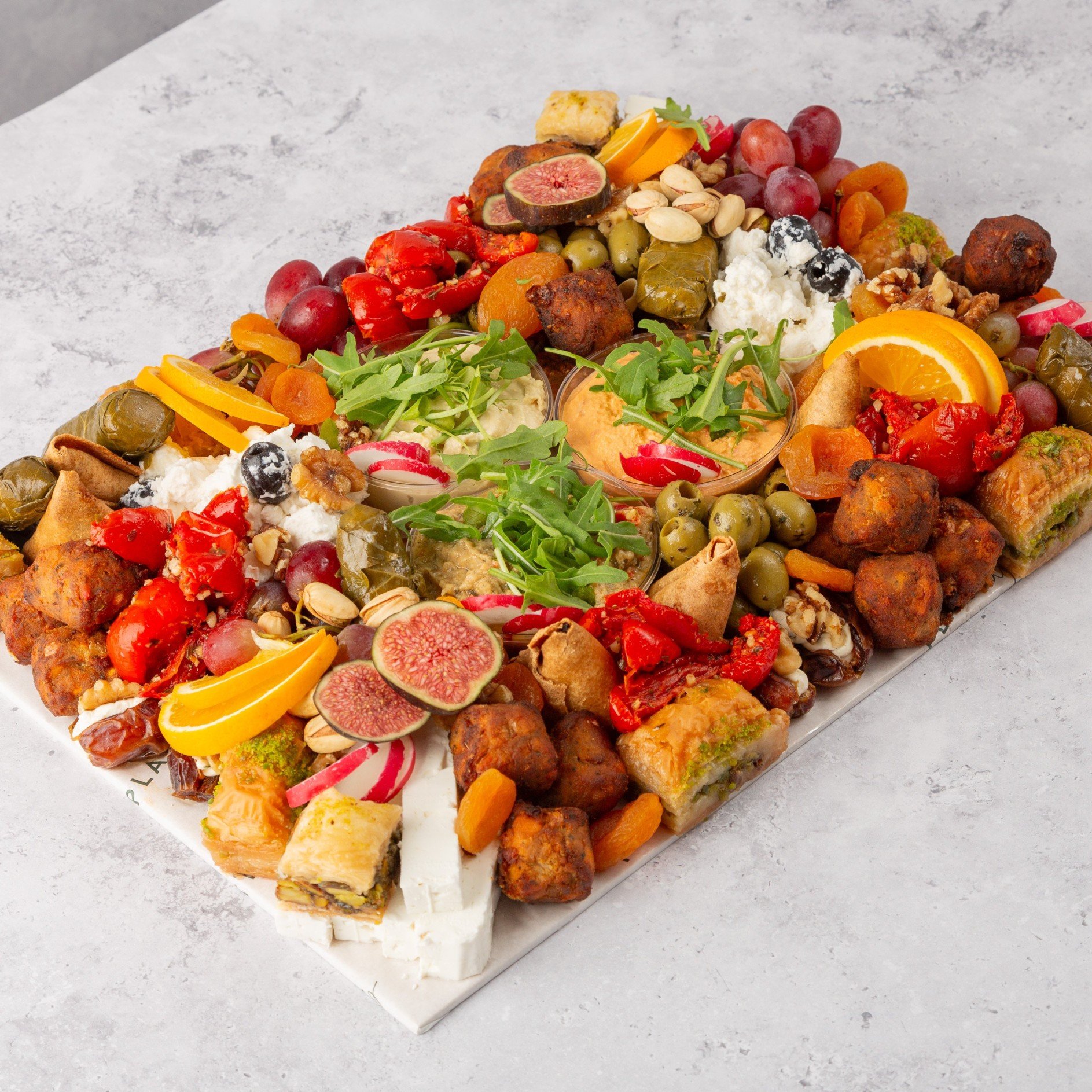 Small Middle Eastern Platter with Pitta Bread - Feeds 7