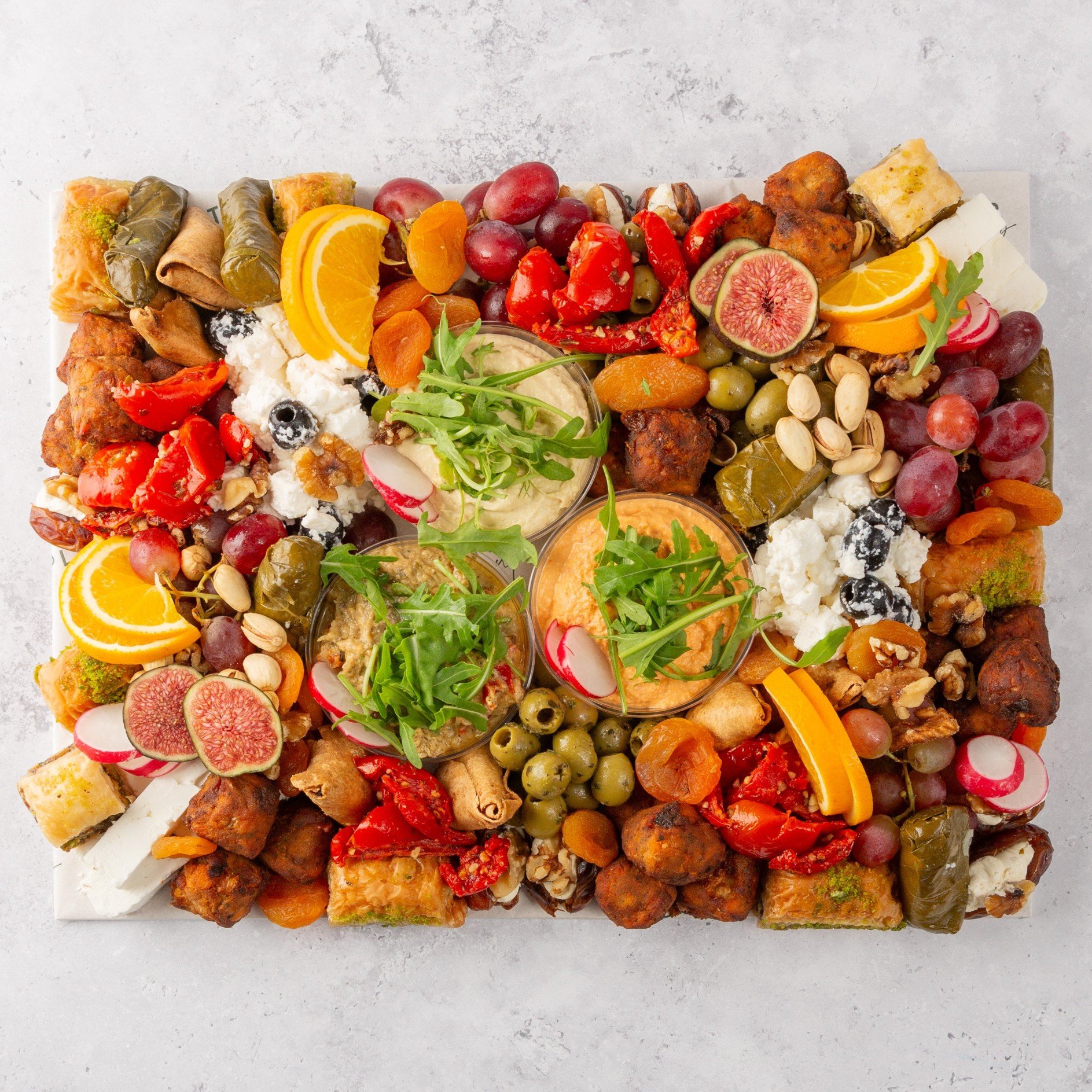 Small Middle Eastern Platter with Pitta Bread - Feeds 7